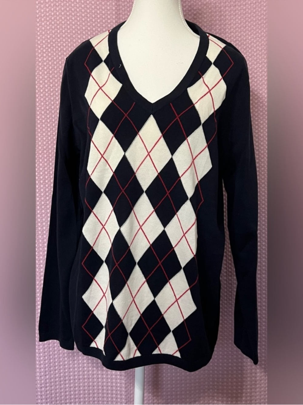 Tommy Hilfiger Black V‑Neck Argyle Sweater Top with White and Red